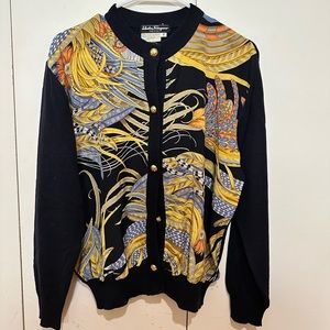 SALVATORE FERRAGAMO
Virgin Wool Printed Sweater 💯 Authentic (wore 2x ONLY)